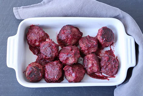 Turkey meatballs with cranberry glaze